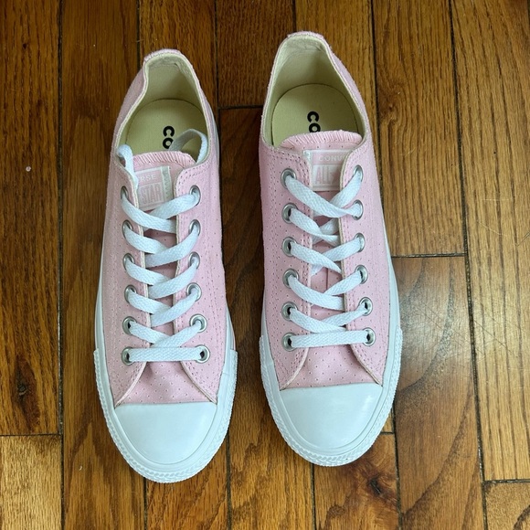 Converse Chuck Taylor All Star Pink Ox, BNIB, size 7.5 - Picture 1 of 10